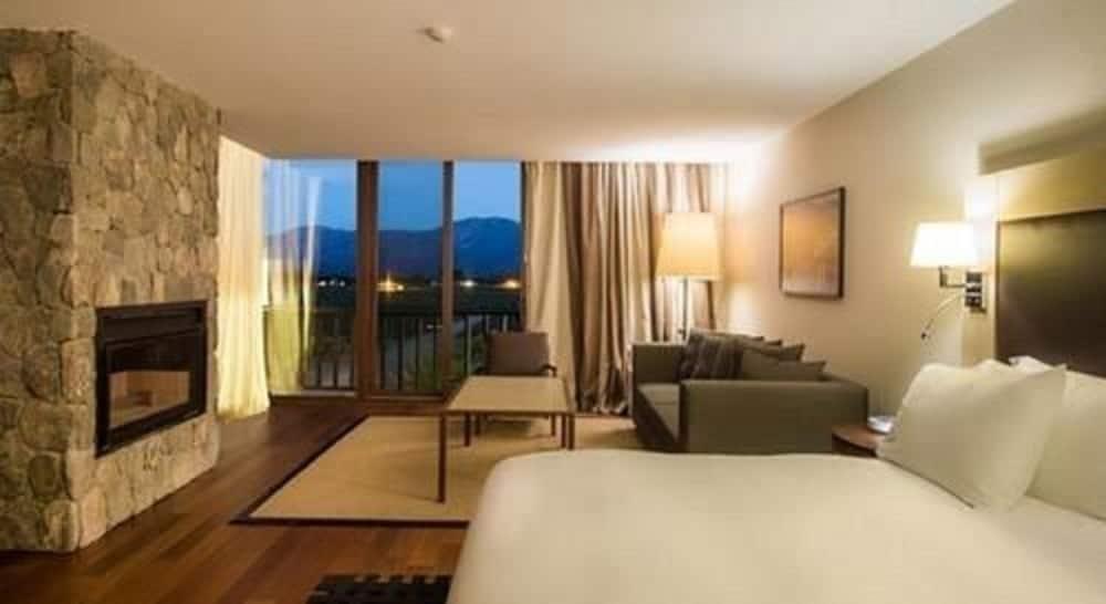 Grace Cafayate Hotel Eksteriør billede A room at the hotel
