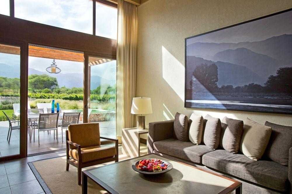 Grace Cafayate Hotel Eksteriør billede Living room at the Hotel