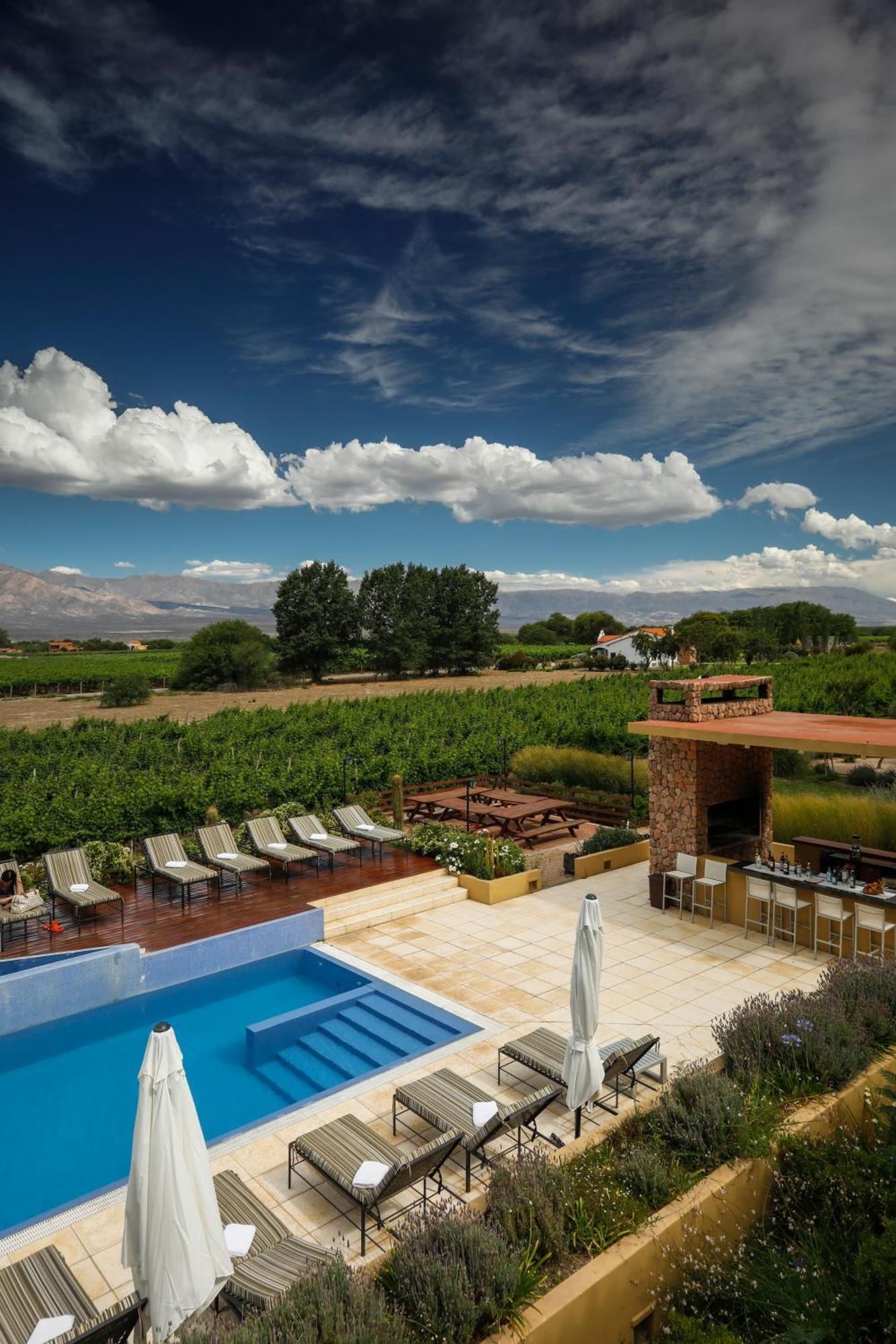 Grace Cafayate Hotel Eksteriør billede A vineyard in the Uco Valley